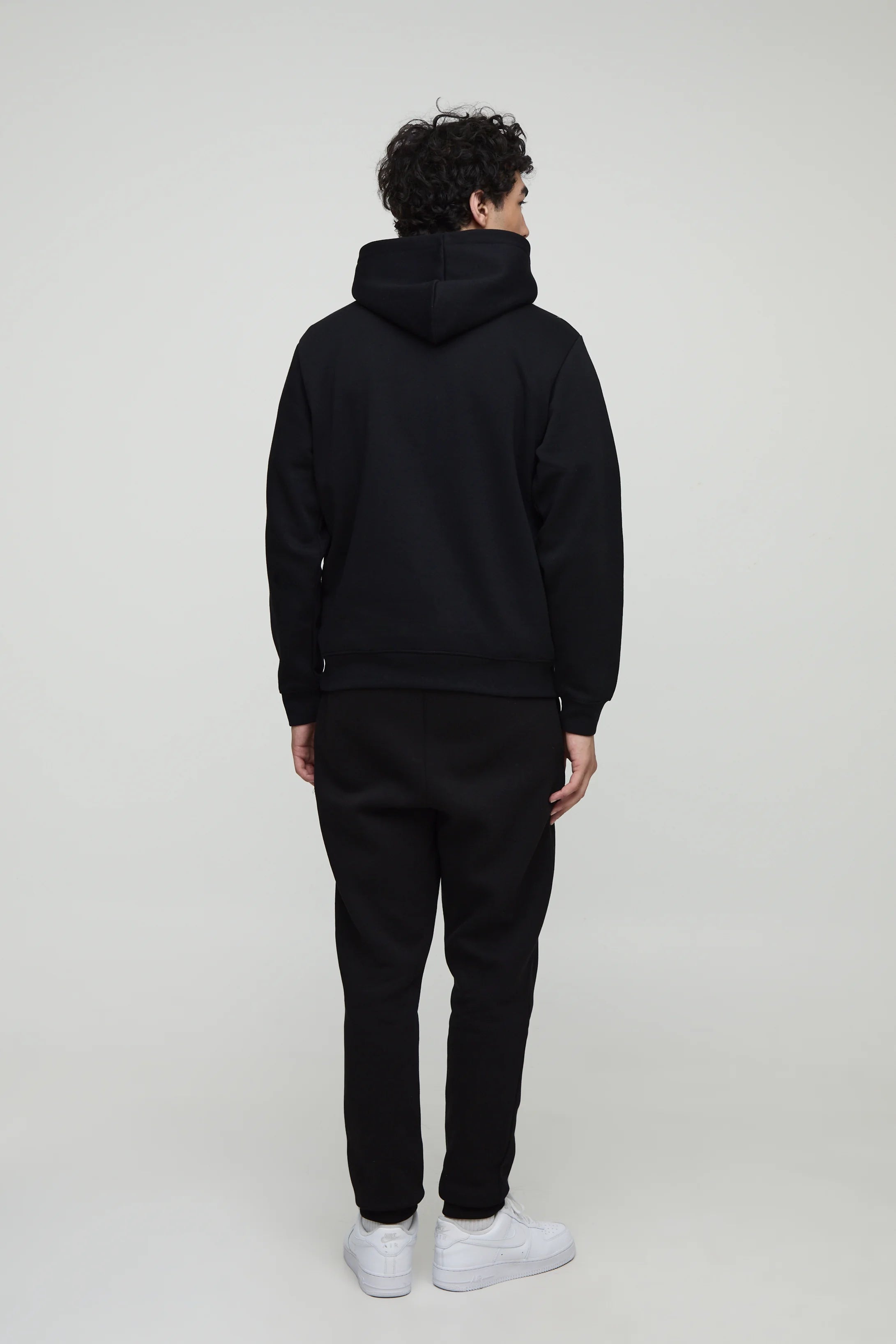 SWEAT À CAPUCHE DROIT BASIQUE