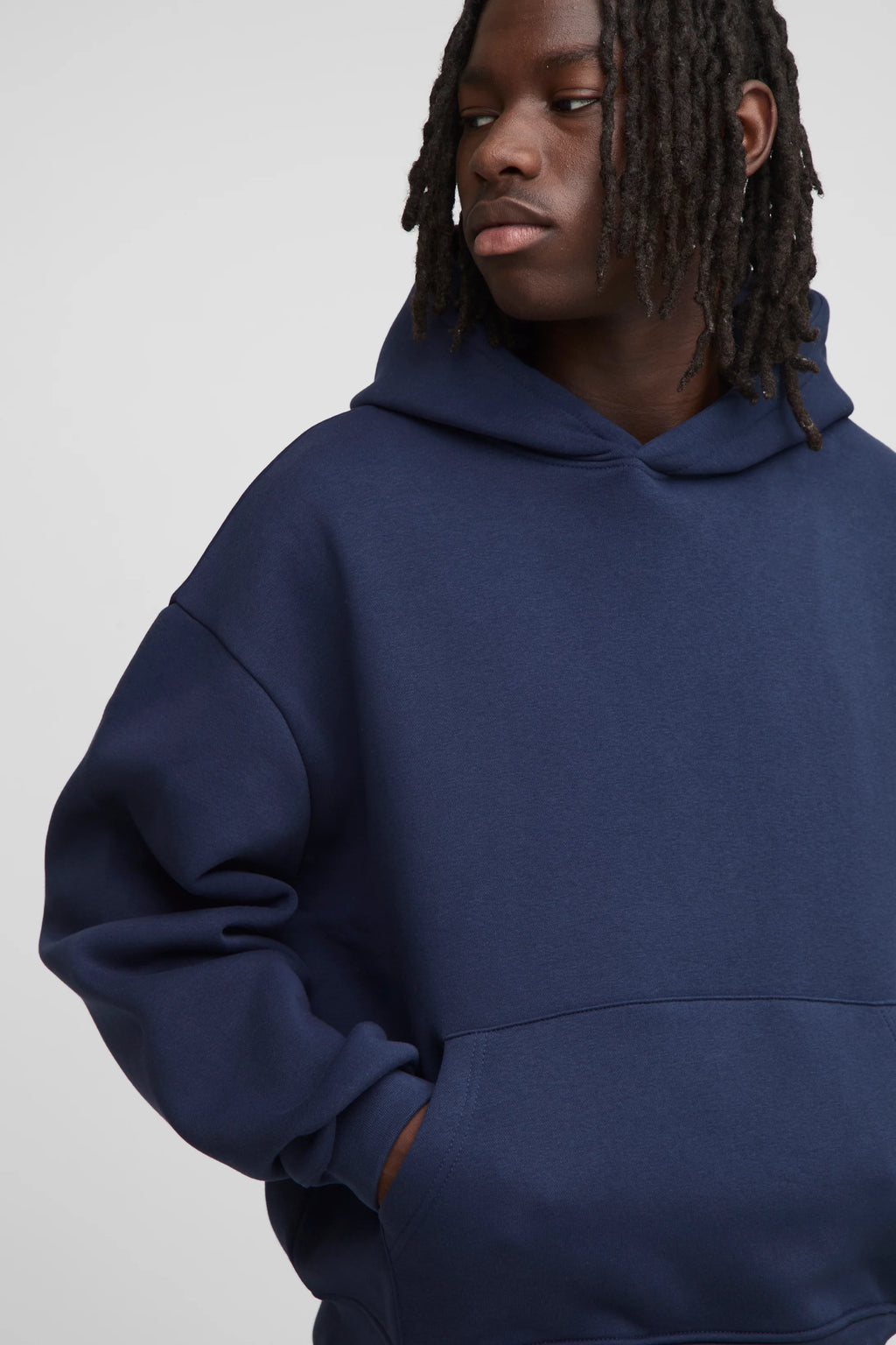 SWEAT À CAPUCHE OVERSIZE BASIQUE