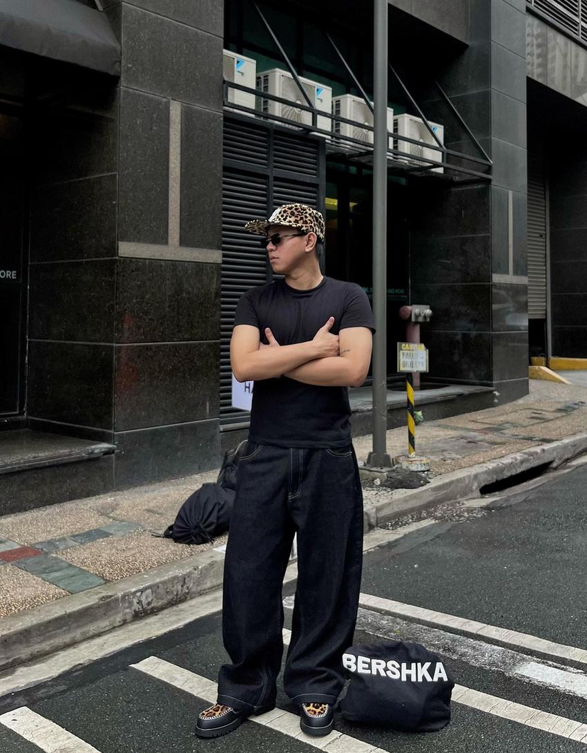 JEANS SUPER BAGGY FIT