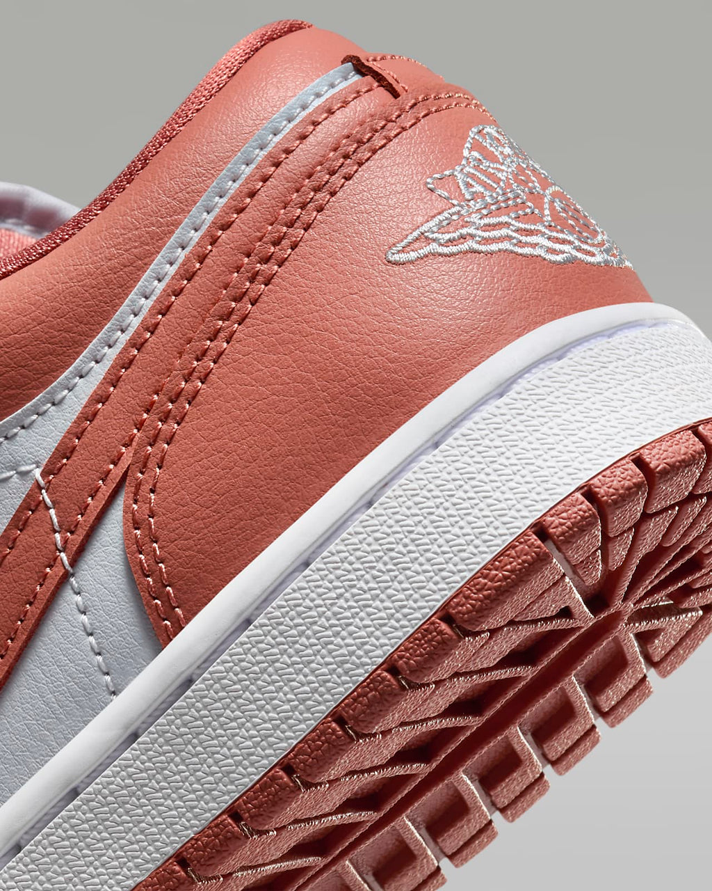 Air Jordan 1 Low - Rose / Blanc