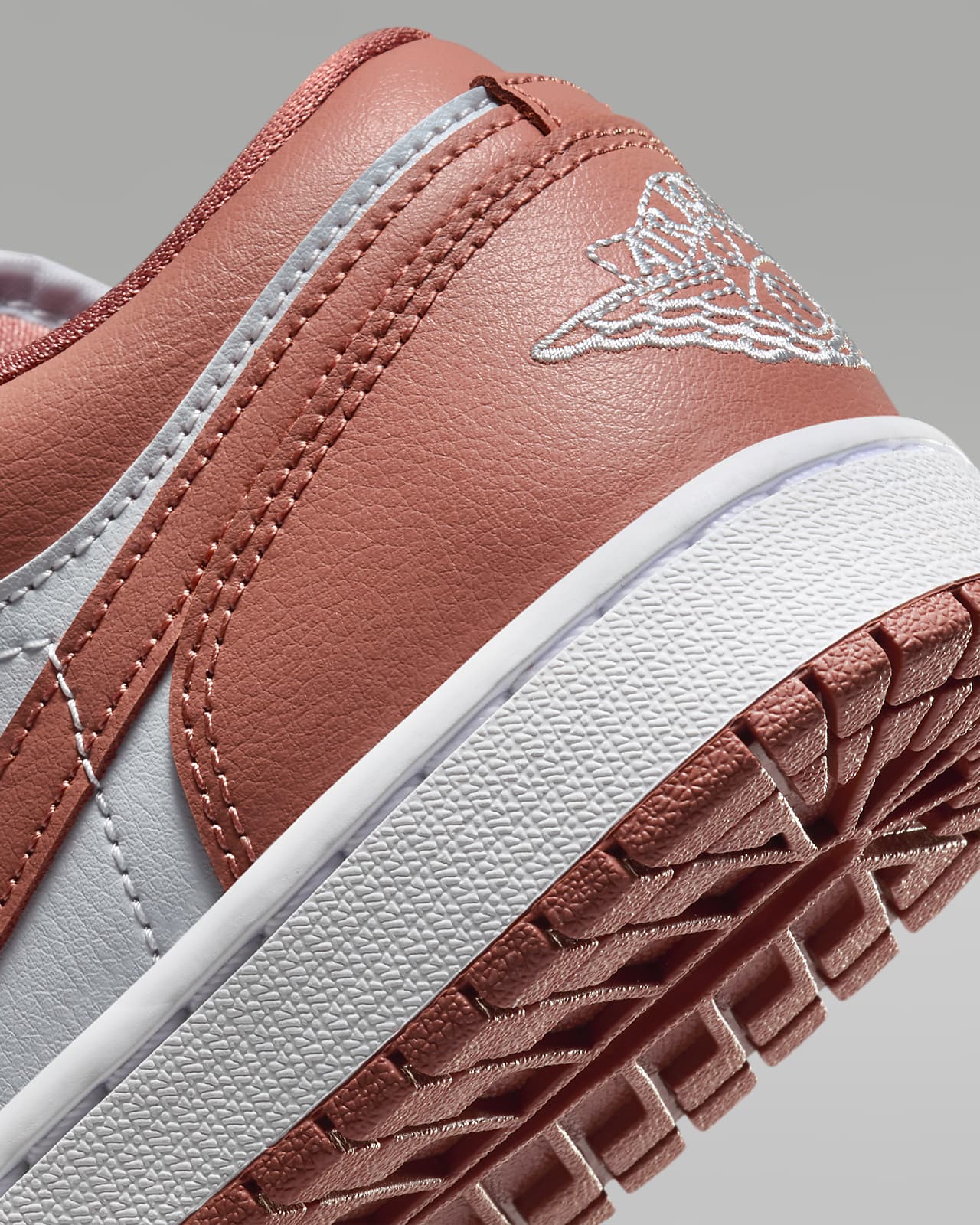 Air Jordan 1 Low - Rose / Blanc