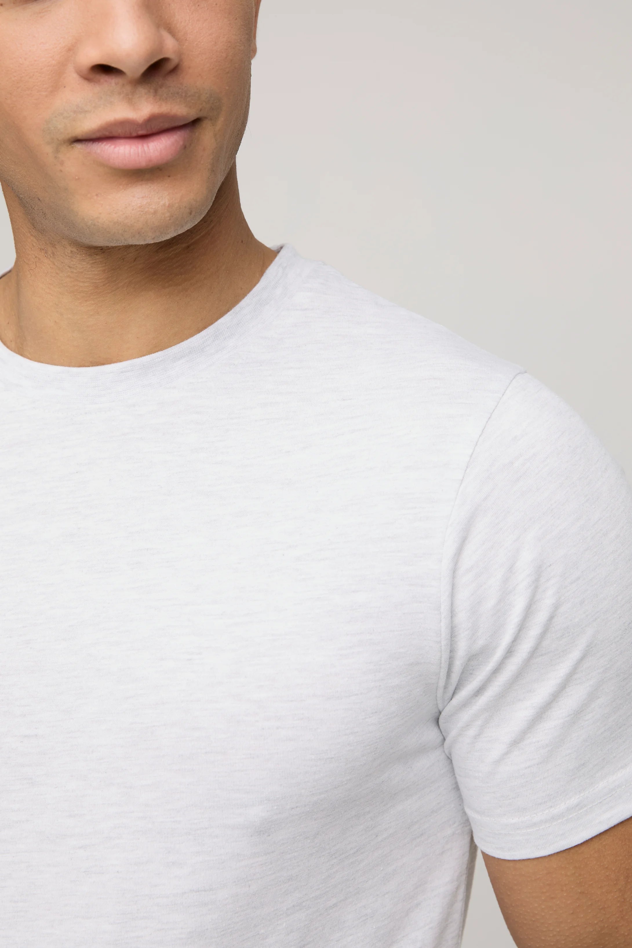 T-Shirt Basique À Col Rond