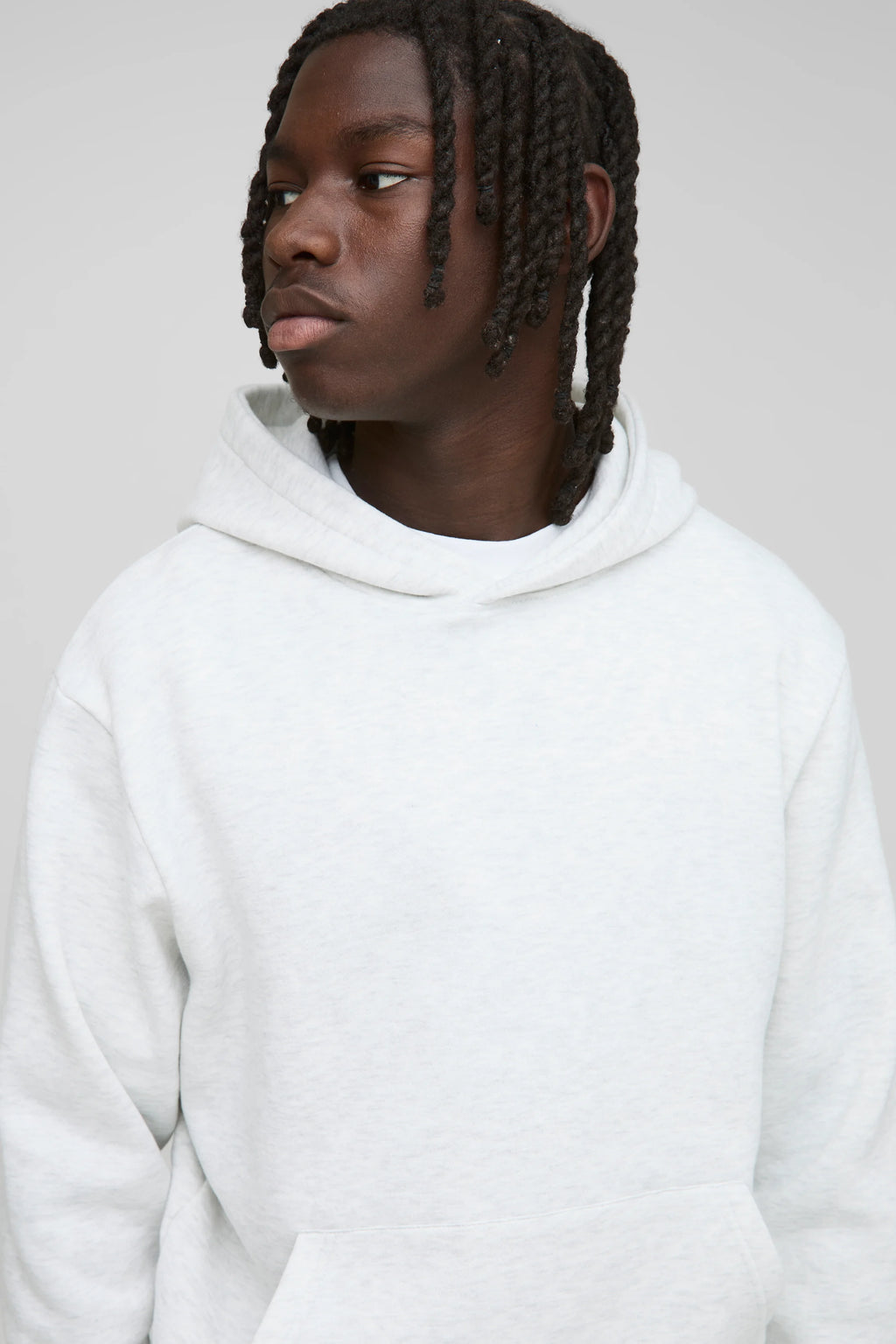 SWEAT À CAPUCHE DROIT BASIQUE