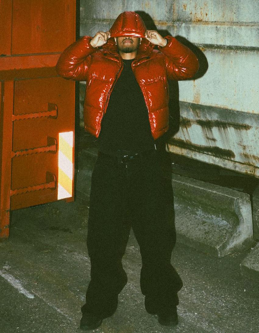 BLOUSON BOUFFANT À CAPUCHE