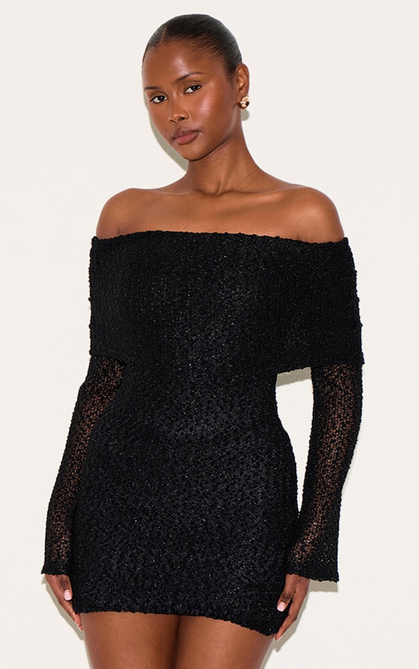 MINI ROBE TEXTURÉE CRÈME À COL BARDOT ET MANCHES ÉVASÉES