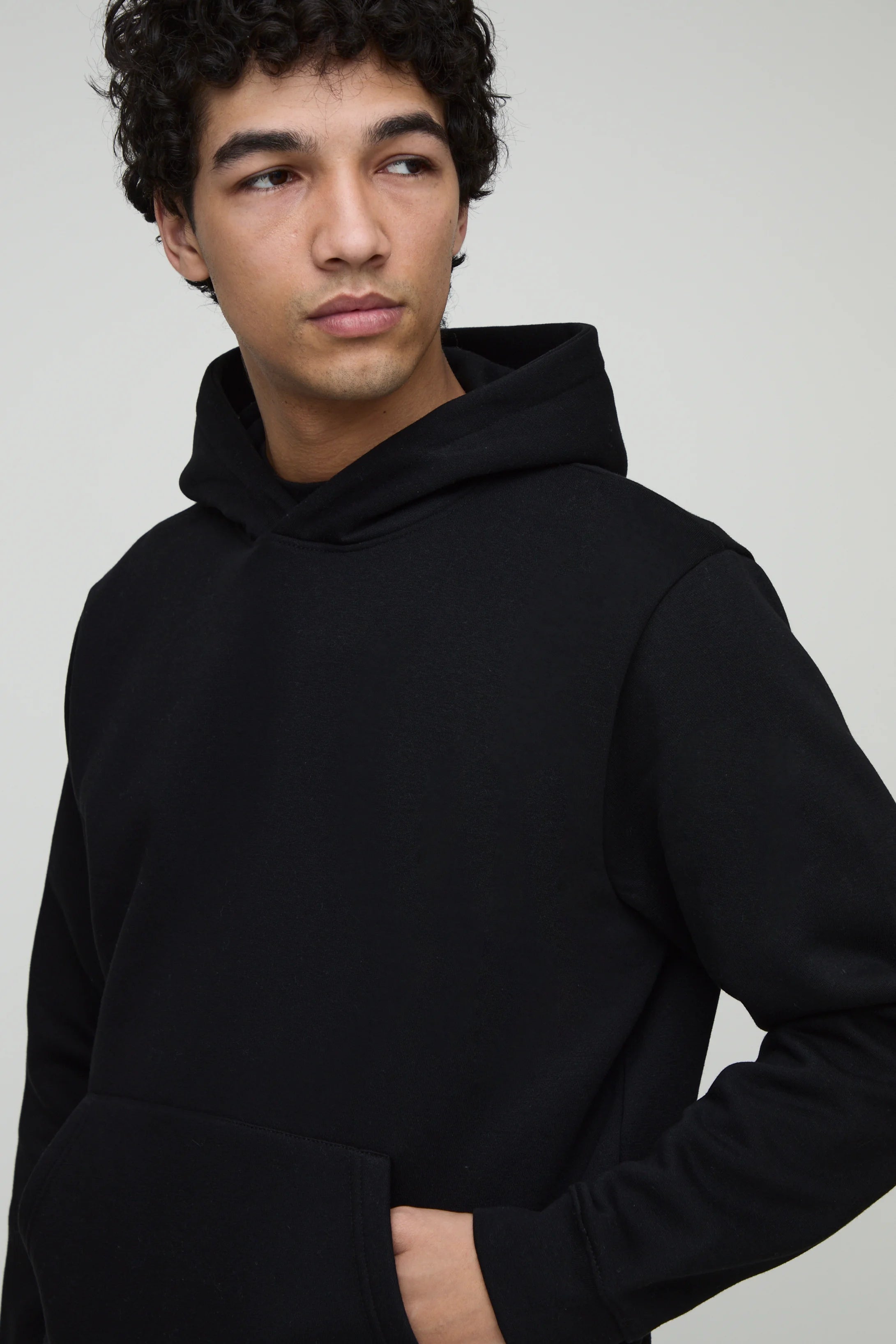 SWEAT À CAPUCHE DROIT BASIQUE