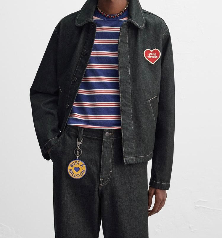 Blouson cropped en denim x Harry Lambert