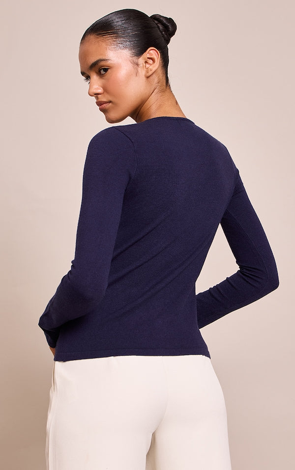 CARDIGAN EN MAILLE FINE À BOUTONS