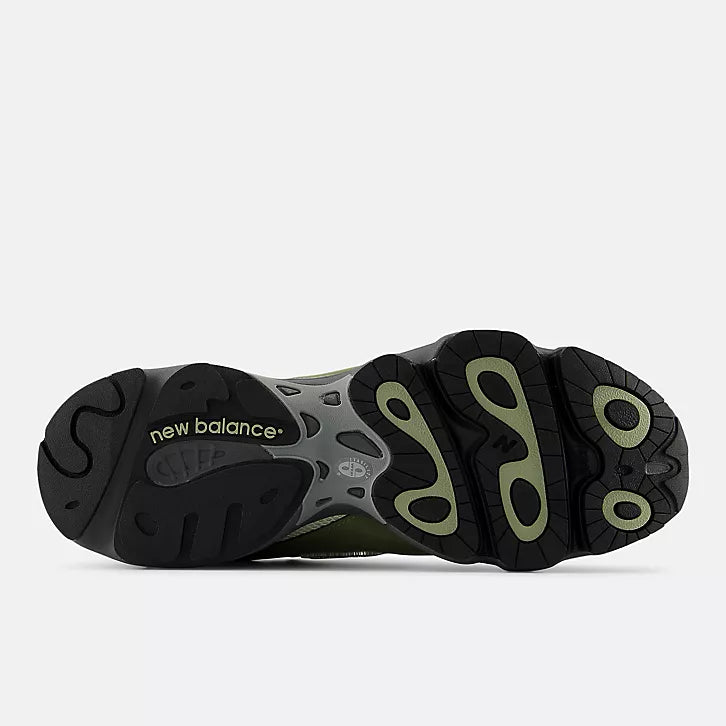 NEW BALANCE 1000 - DARK OLIVE