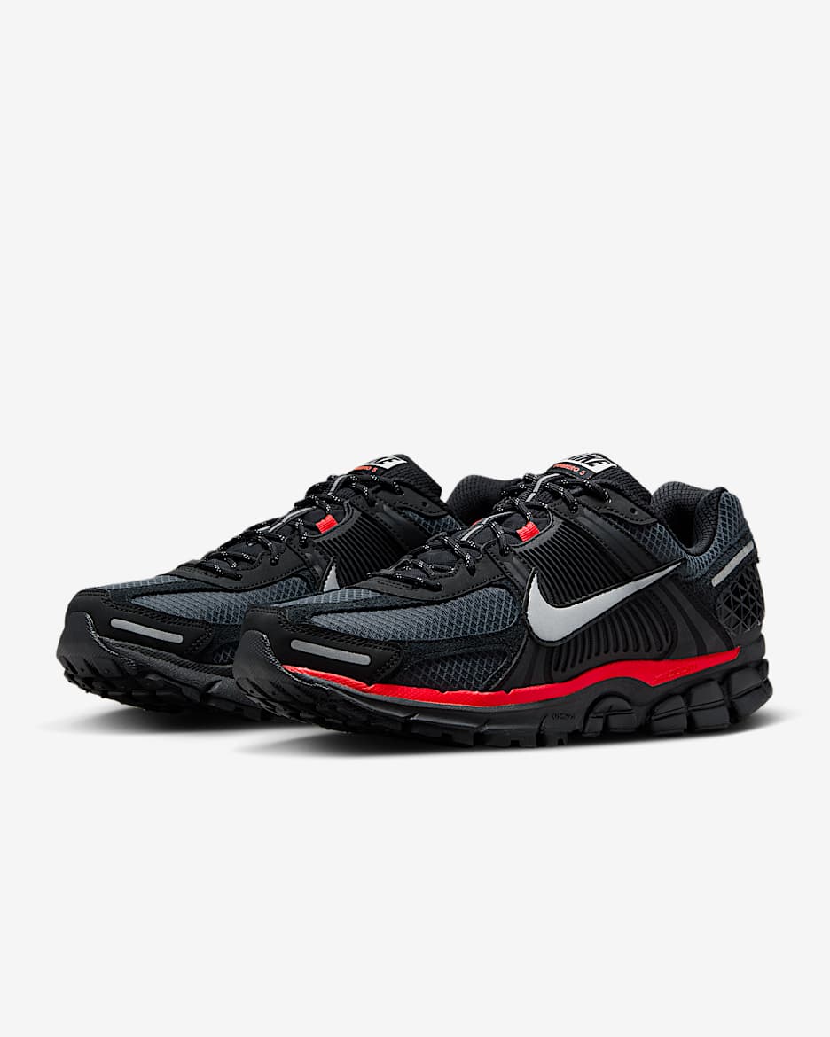 Nike Zoom Vomero 5 - Noir / Rouge