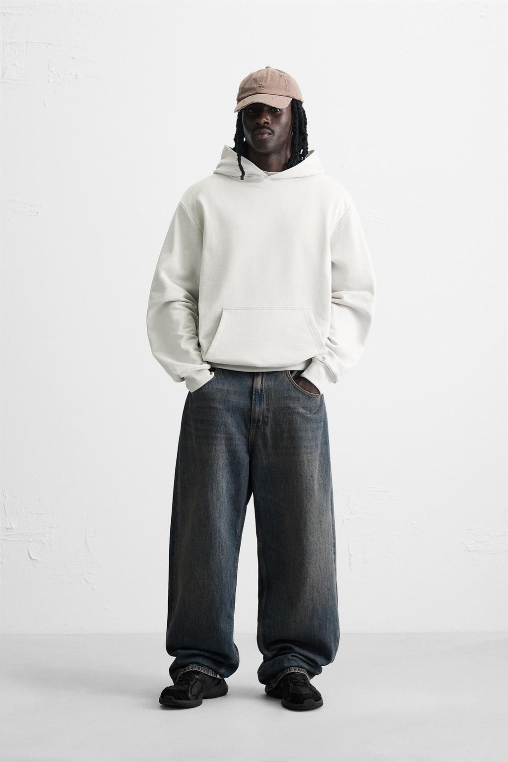 SWEAT À CAPUCHE BASIQUE