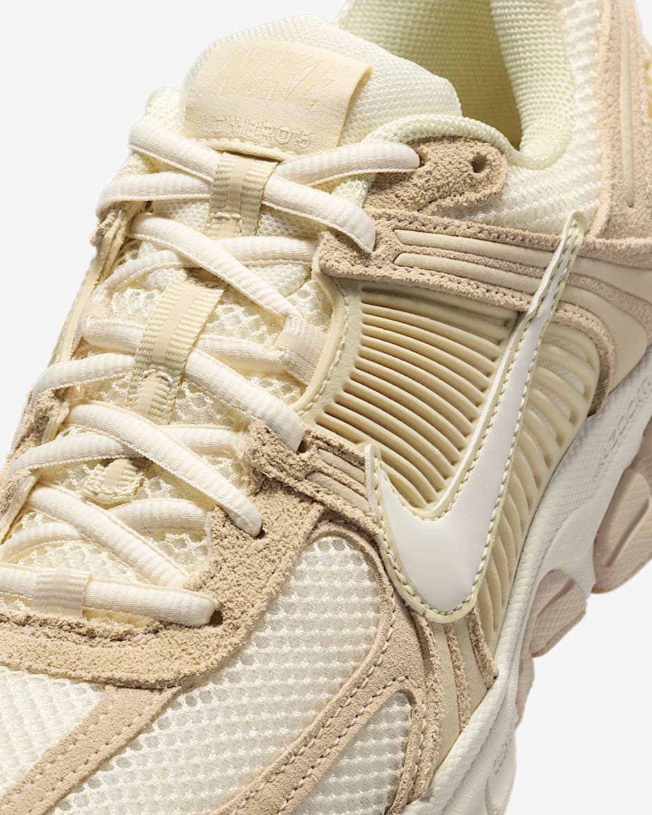 Nike Zoom Vomero 5 - Beige / Blanc