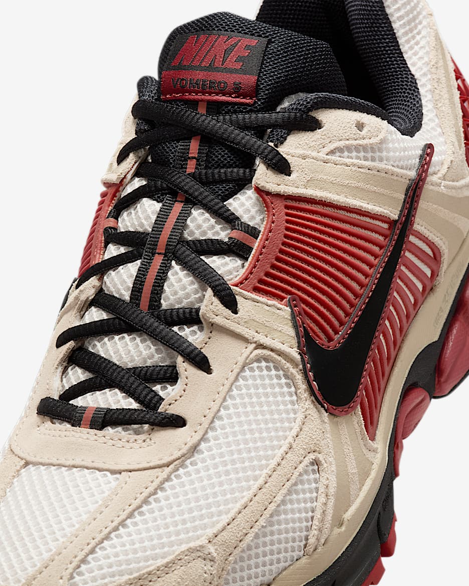 Nike Zoom Vomero 5 - Rouge / Beige