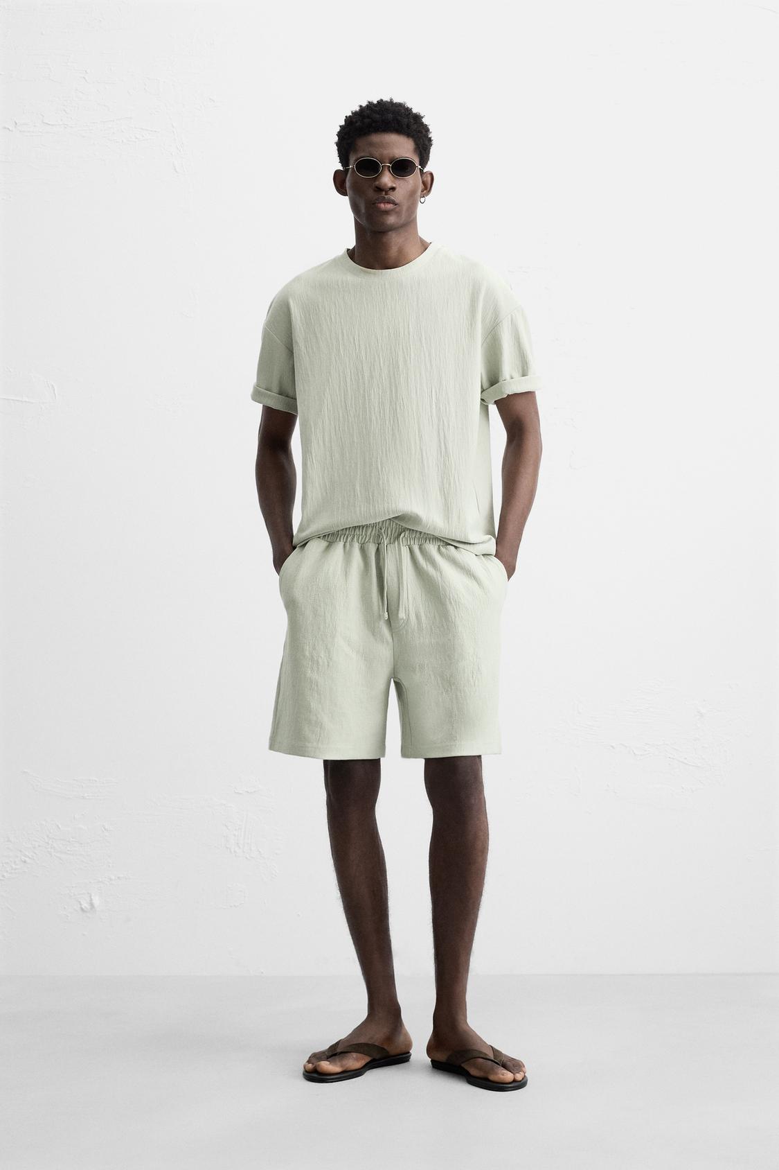 T-SHIRT RELAXED FIT STRUCTURÉ