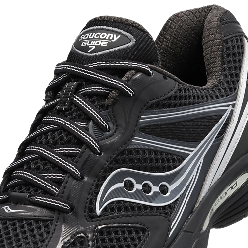 SAUCONY PROGRID OMNI 9