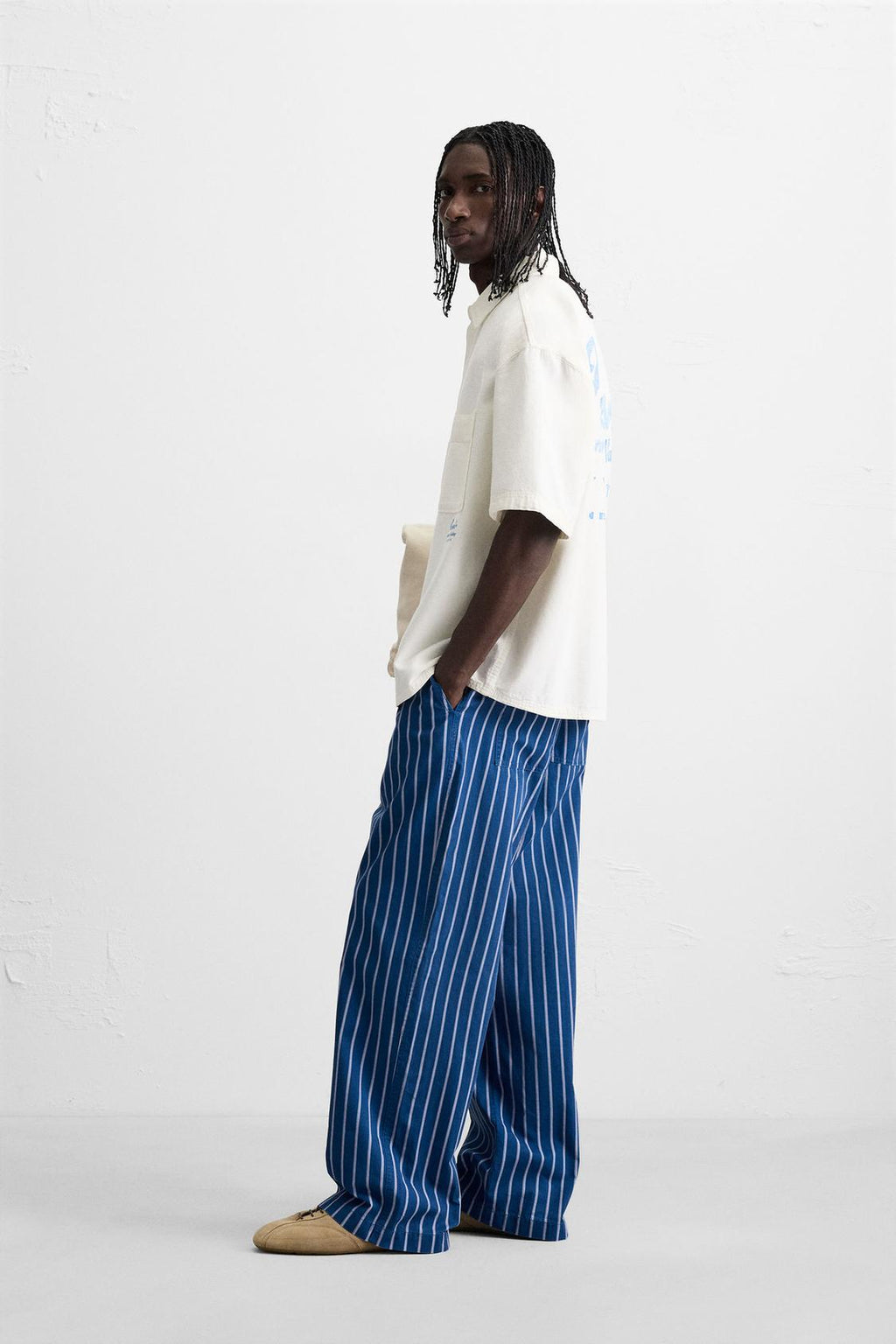 CHEMISE BRODÉE CONTRASTE