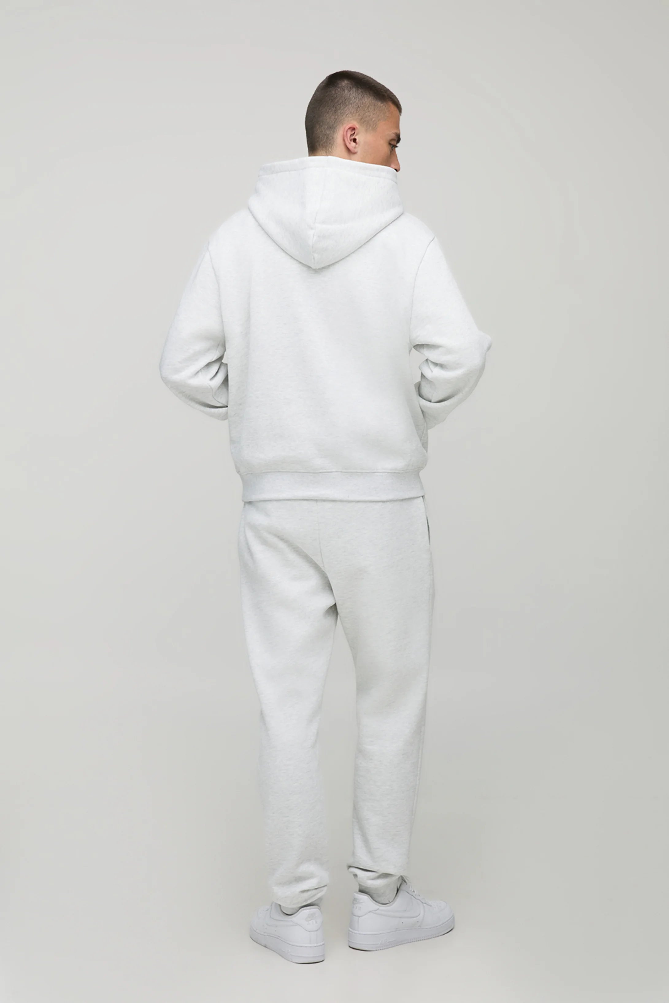 SWEAT À CAPUCHE OVERSIZE  BASIQUE