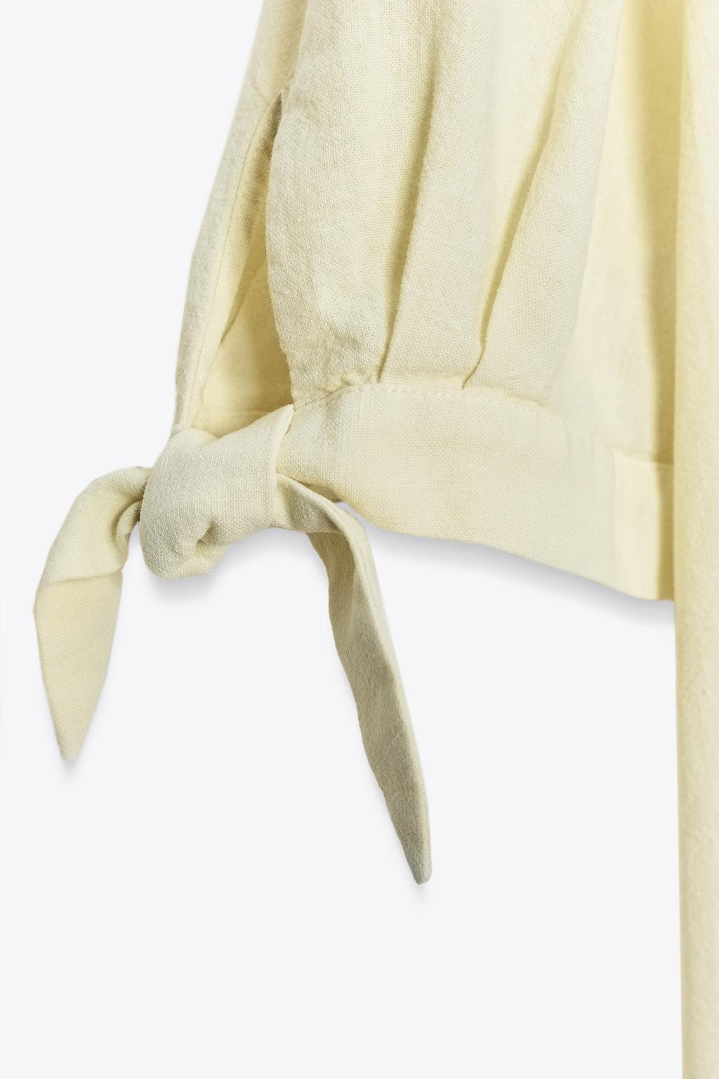 CHEMISE MANCHES COURTES AVEC LACETS EN RAMIE