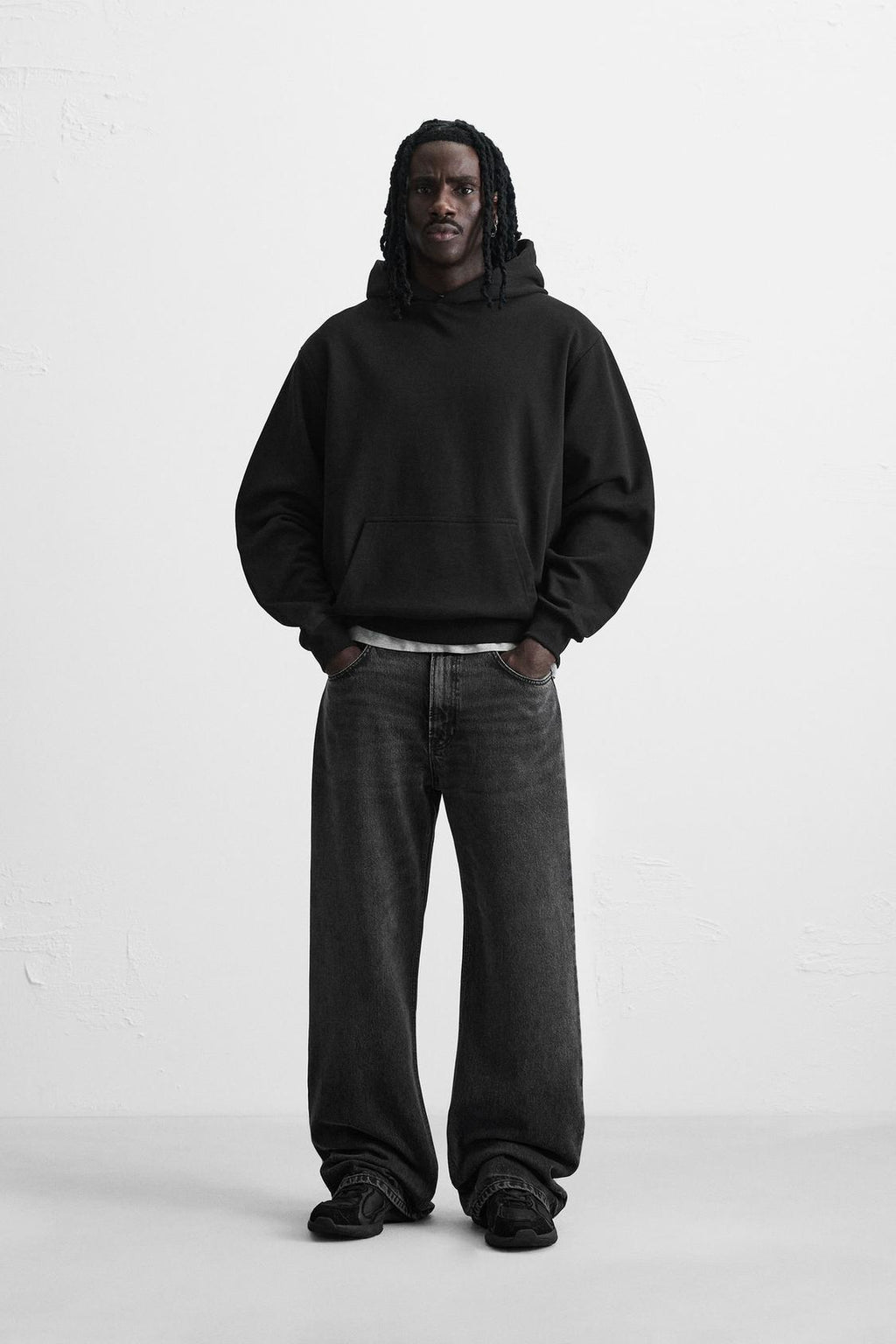 SWEAT À CAPUCHE BASIQUE