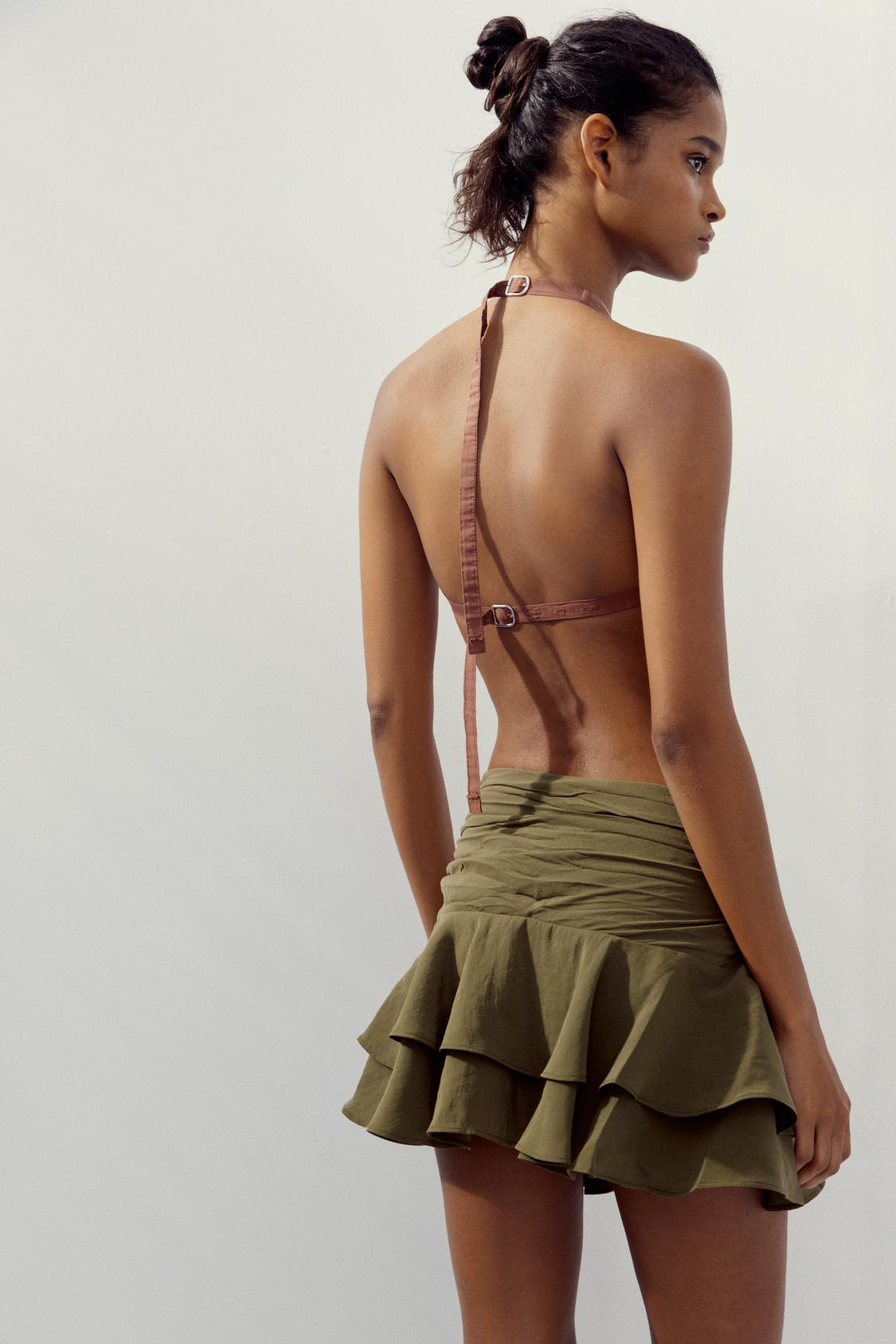 JUPE-CULOTTE À VOLANTS