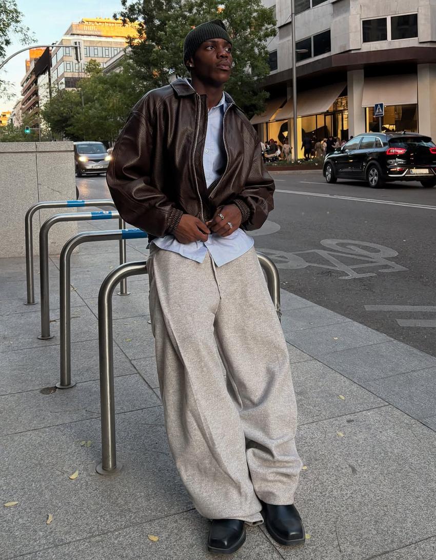 PANTALON BALLON À PINCES EN TISSU