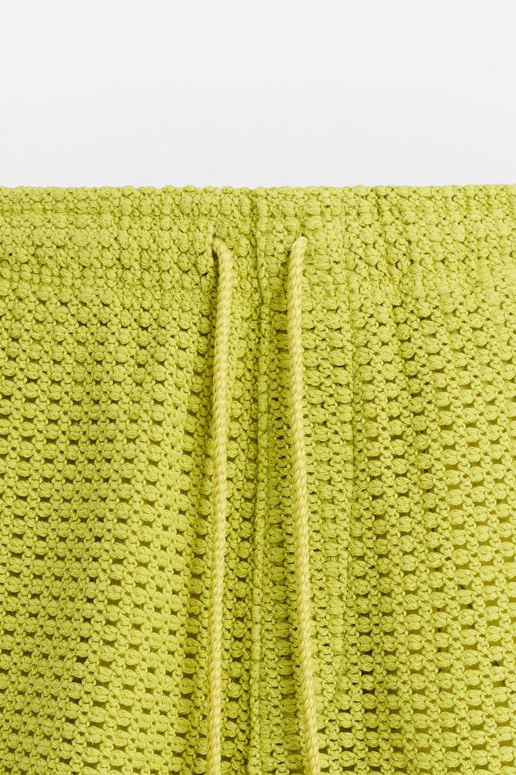 BERMUDA STRUCTURÉE AJOURÉE