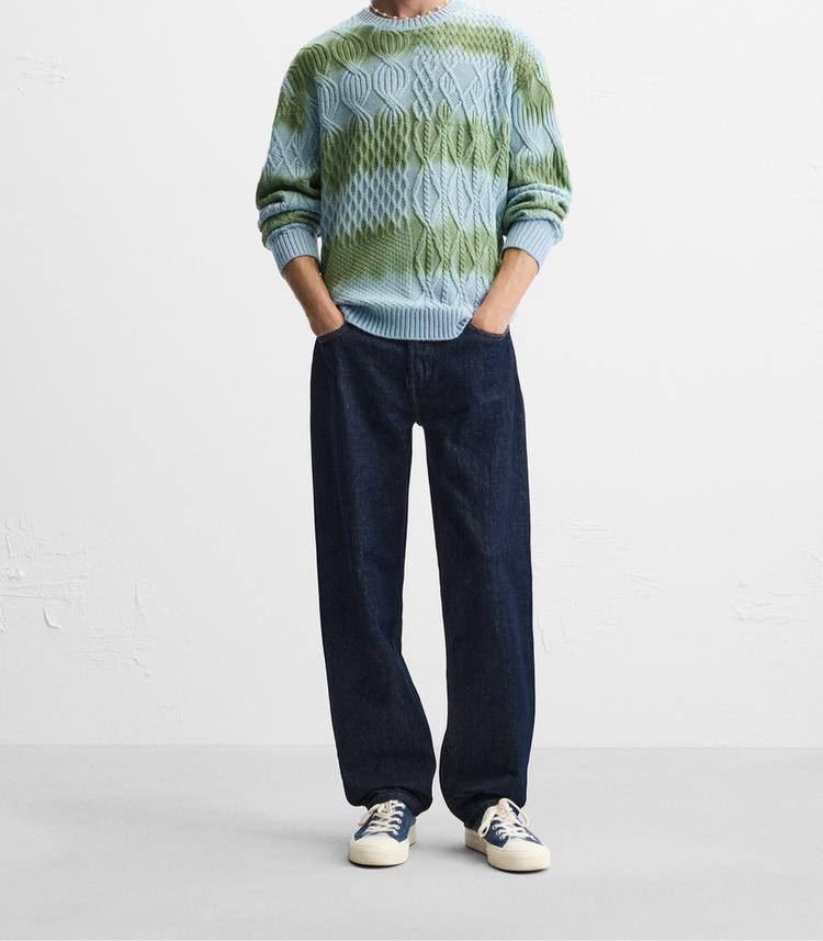 Pull a Imprimé spray et torsades