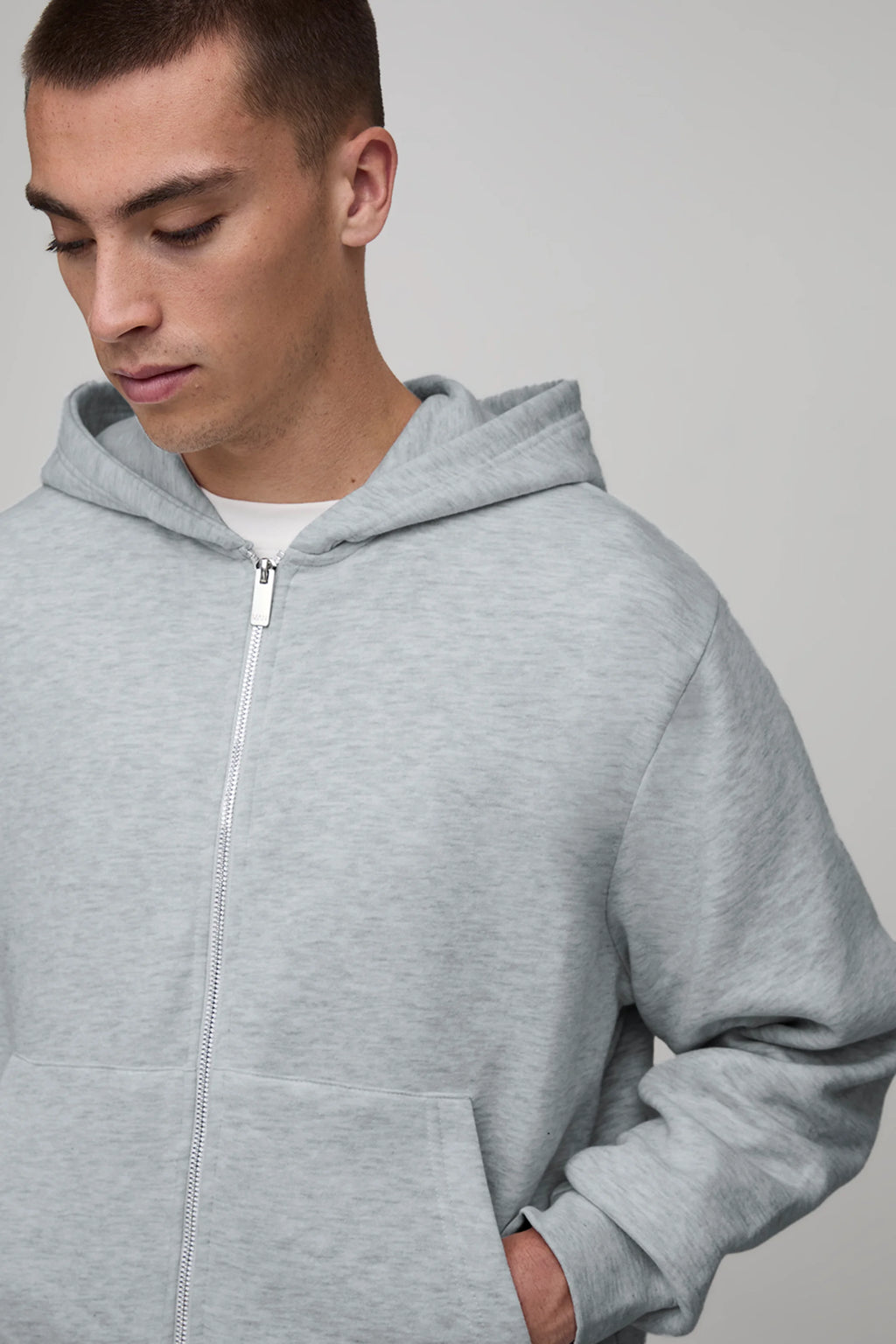 BASIC BOXY ZIP TROUGH HOODIE