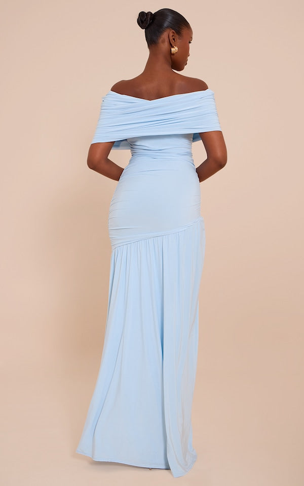 ROBE LONGUE MOULANTE BLEUE FRONCÉE À COL BARDOT SUPERPOSÉ ET ÉPAULE UNIQUE