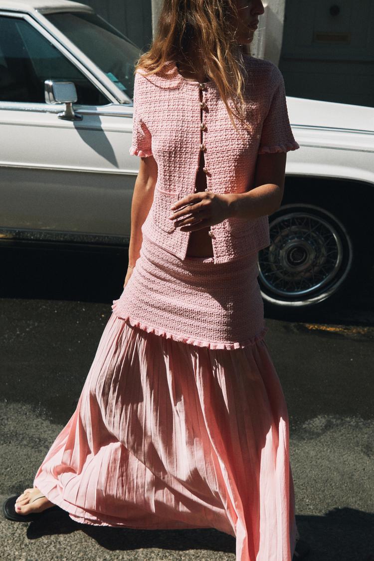 JUPE EN MAILLE EN MATIÈRES VARIÉES