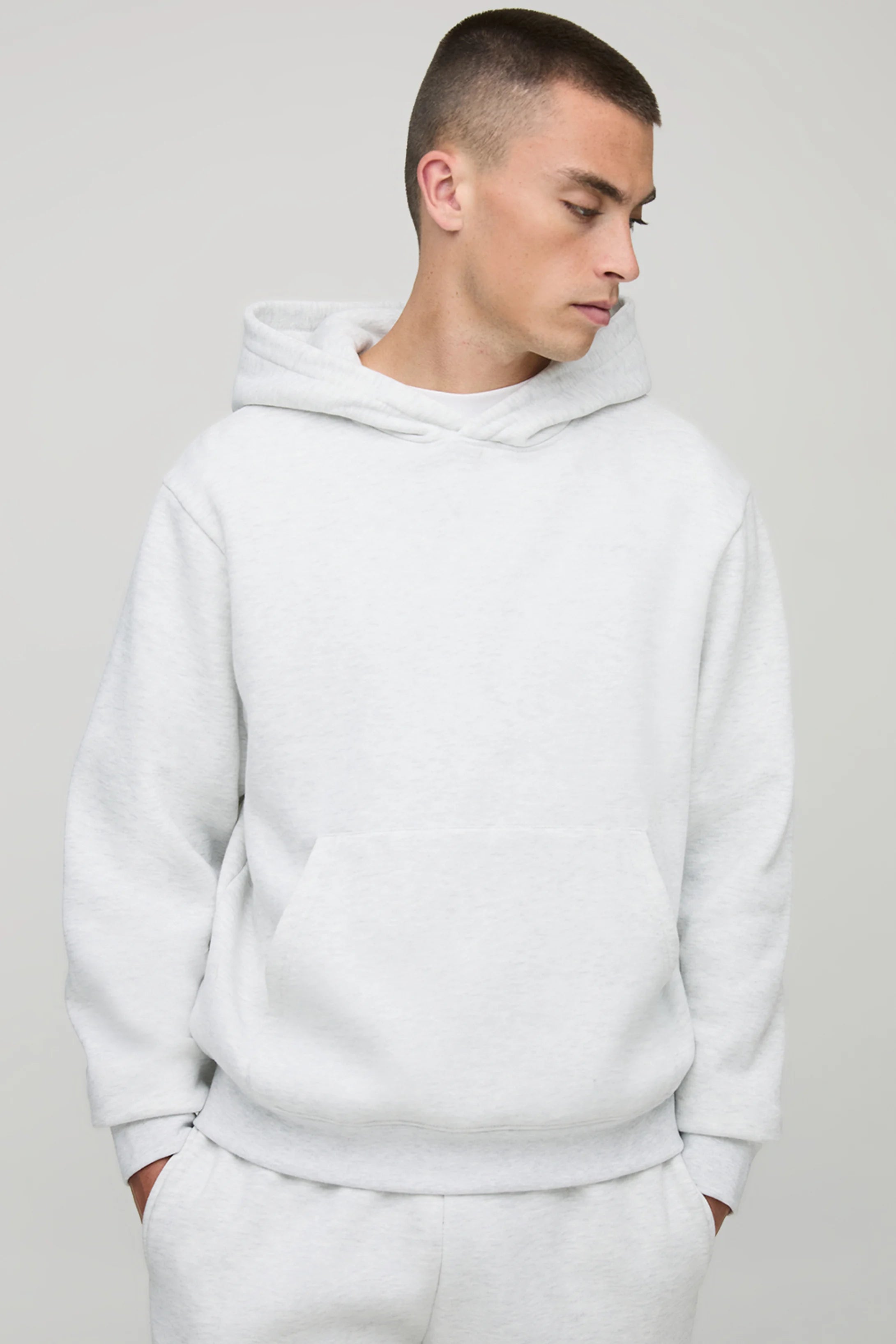 SWEAT À CAPUCHE OVERSIZE  BASIQUE