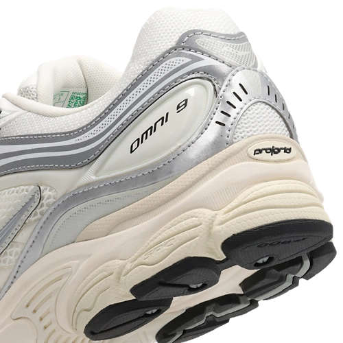 SAUCONY PROGRID OMNI 9