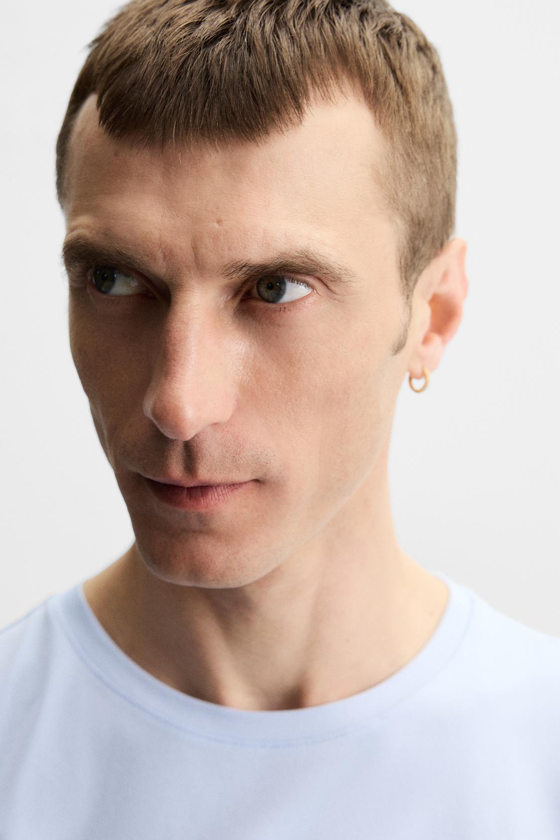 T-SHIRT SLIM FIT BASIQUE