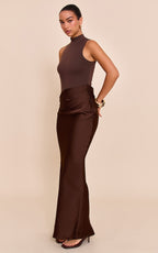 ROBE LONGUE EN MESH À COL NAGEUR ET JUPE SATINÉE