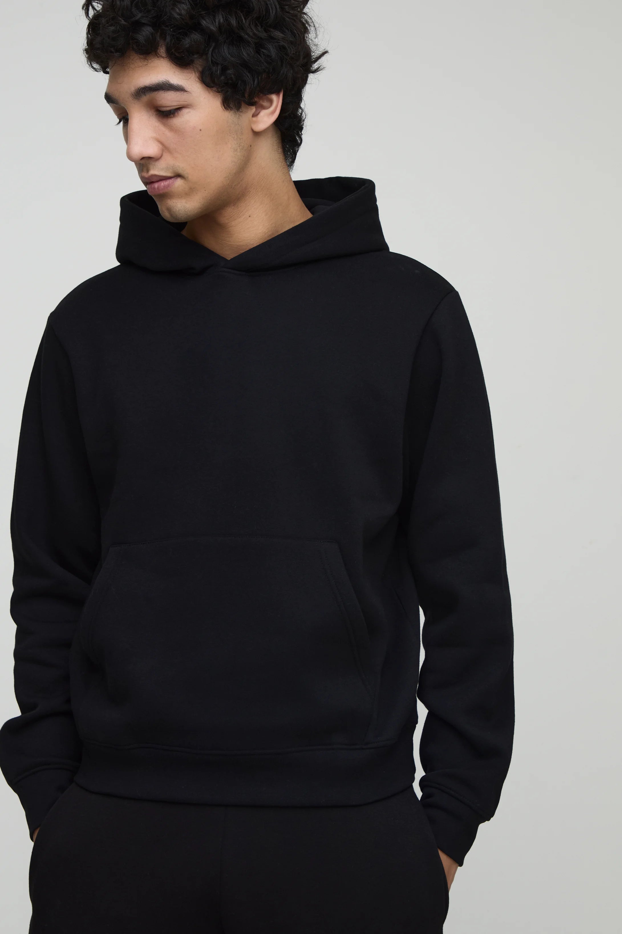 SWEAT À CAPUCHE OVERSIZE  BASIQUE