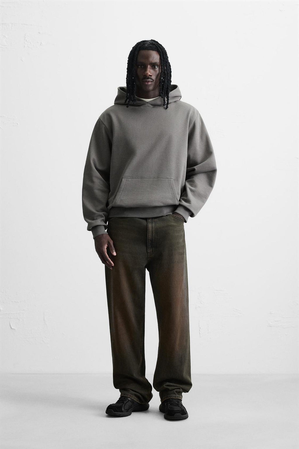 SWEAT À CAPUCHE BASIQUE