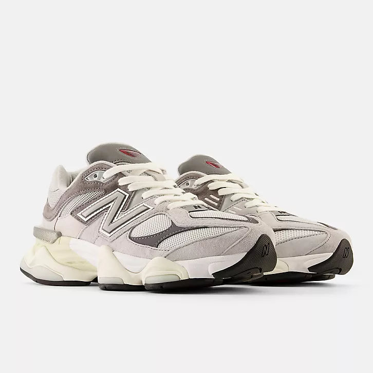 NEW  BALANCE 9060 - MARRON / BEIGE