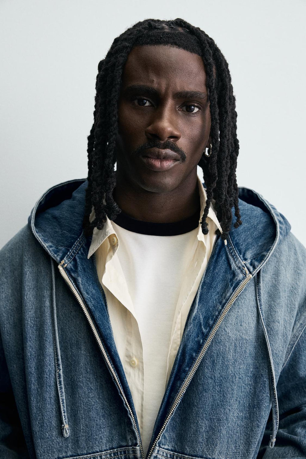 VESTE DÉLAVÉE À CAPUCHE